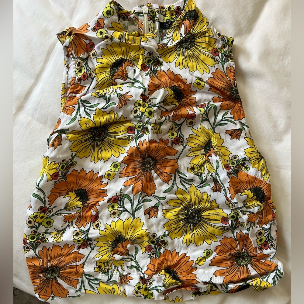 Floral top